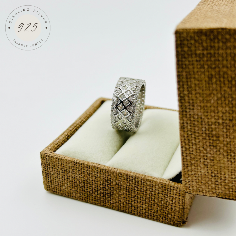 Diamond Cut Band