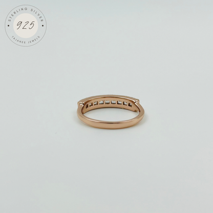 Arc Shaped Ring